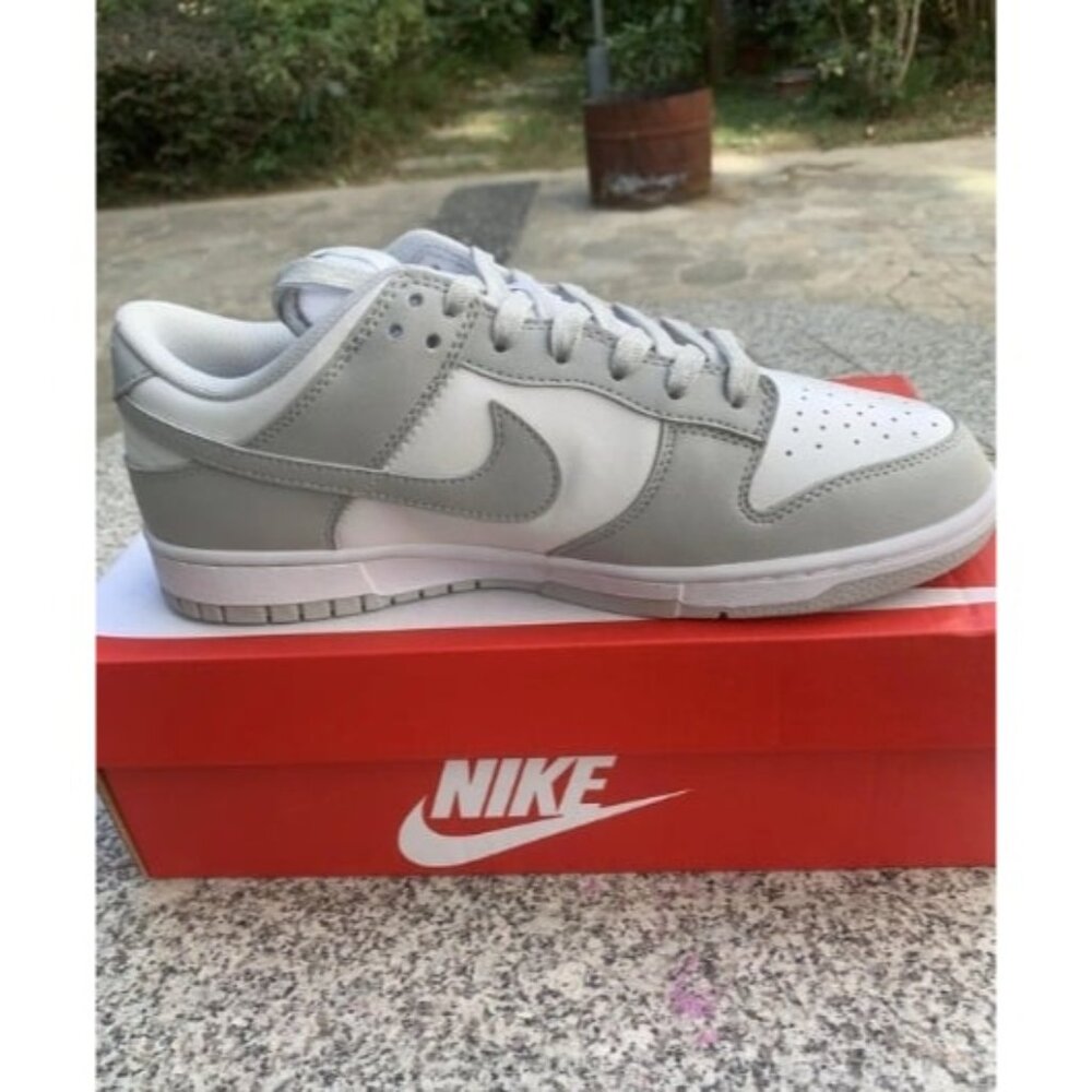 Nike - Picture 3 of 6